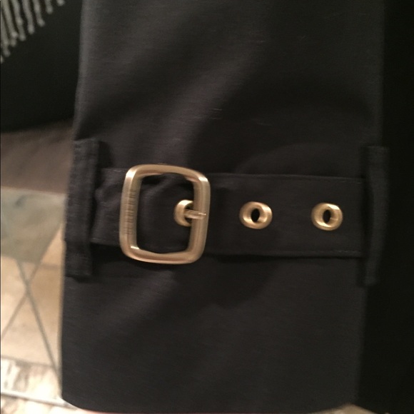 Size 4 Burberry Rain Coat - Picture 6 of 6